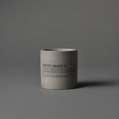 PETIT GRAIN 21 | medium concrete candle