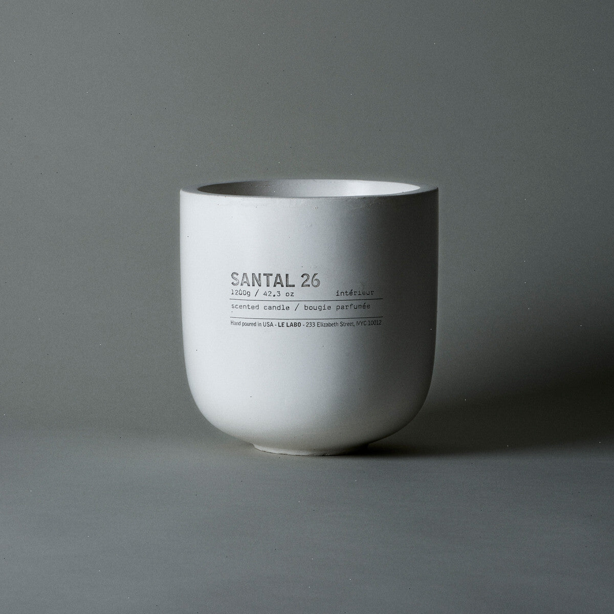 SANTAL 26 | large white concrete candle